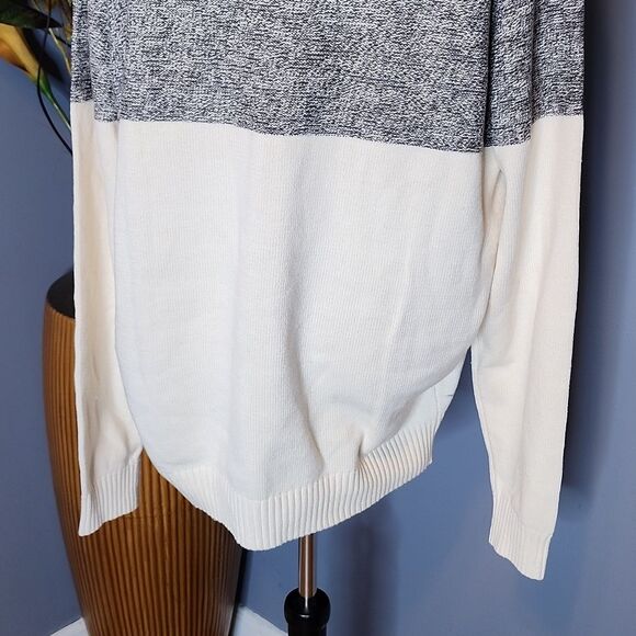 Izod Colorblock Long Sleeve Crewneck Sweater Size Large NWT - Picture 6 of 11